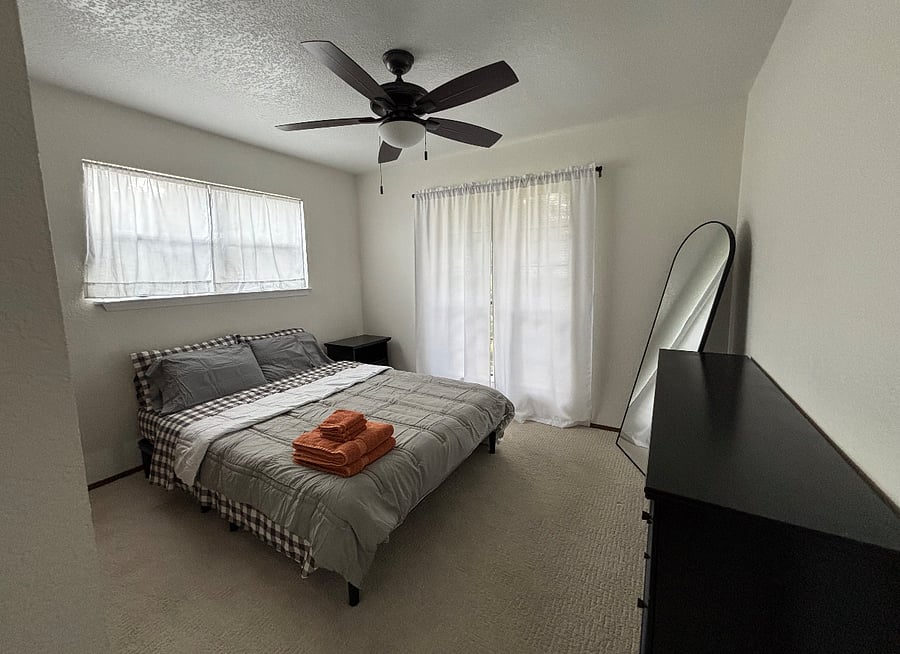 Queen Bedroom B