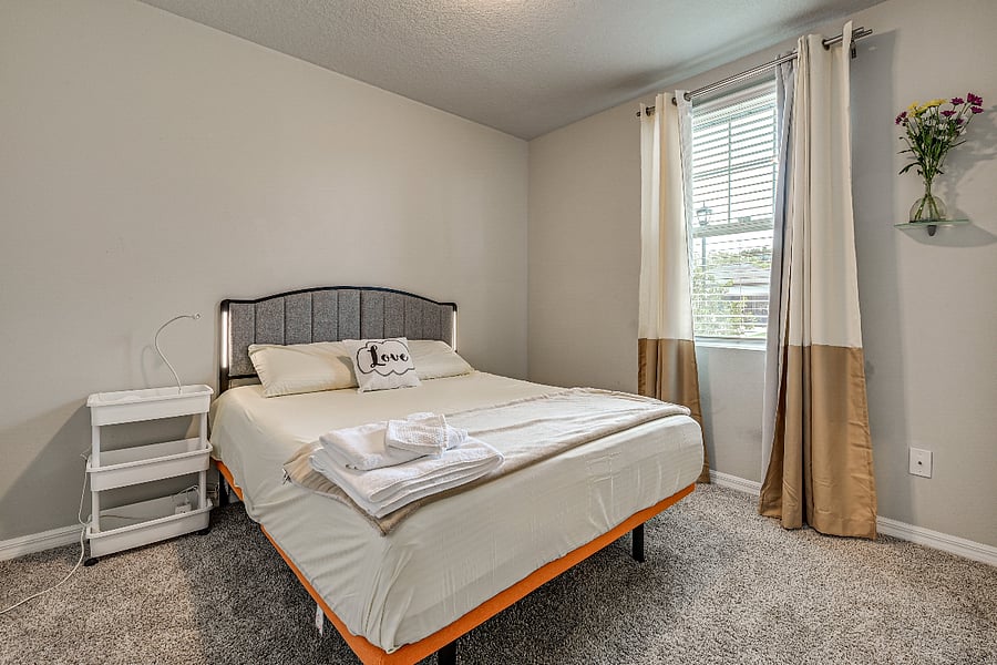 Furnished Finder property 1037703_1 photo 7
