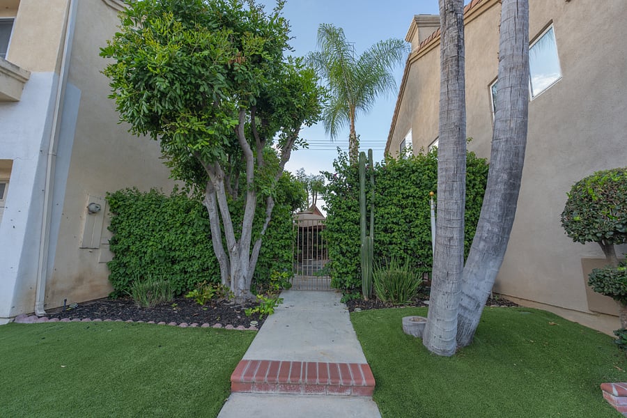 Furnished Finder property 1037719_1 photo 11