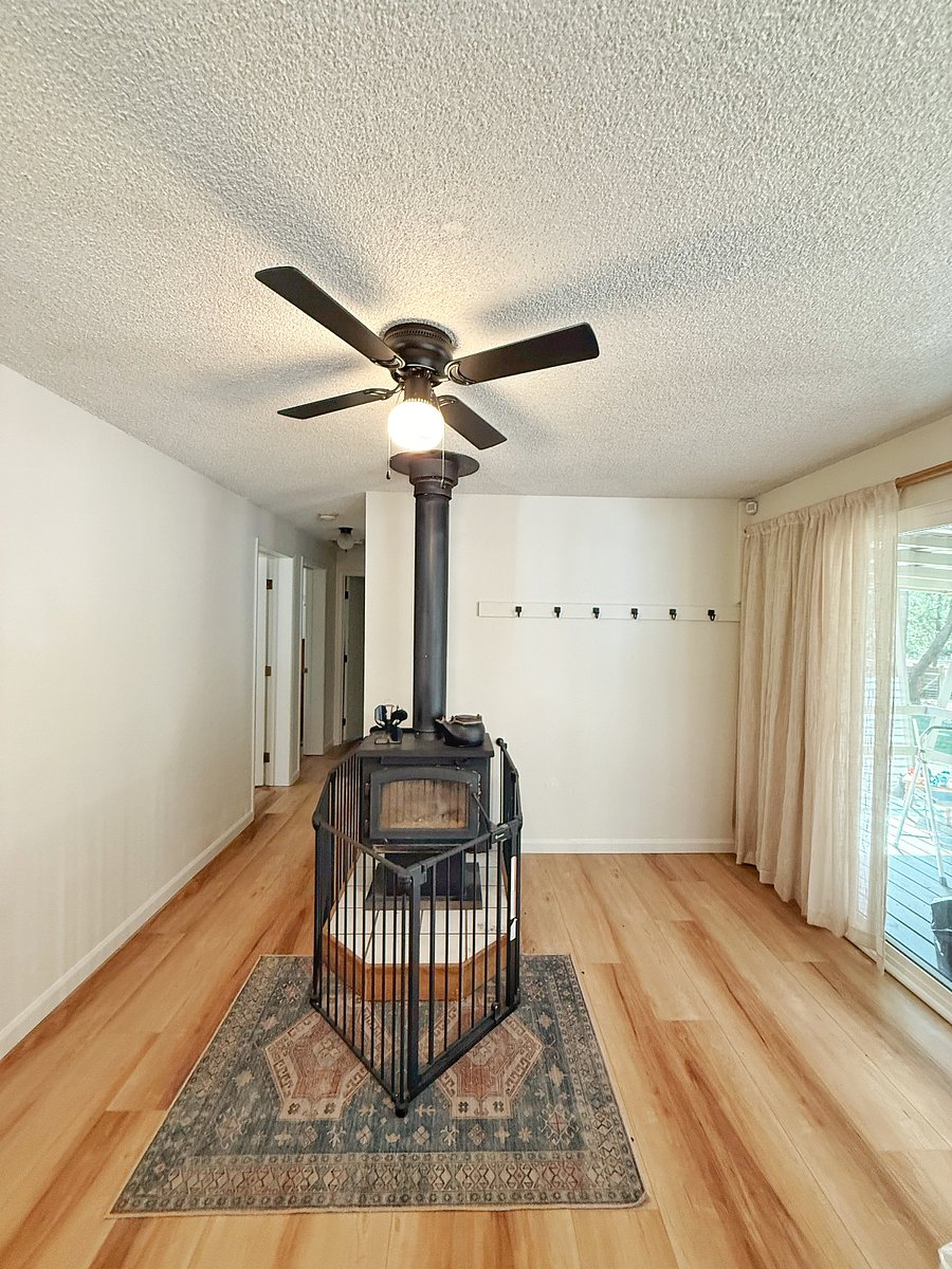 Furnished Finder property 1037730_1 photo 3