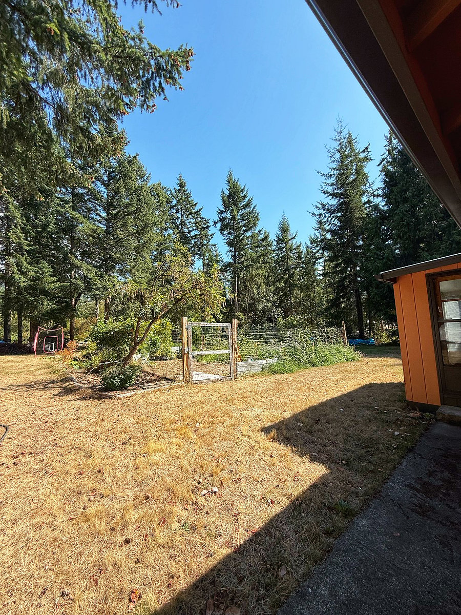 Furnished Finder property 1037730_1 photo 15
