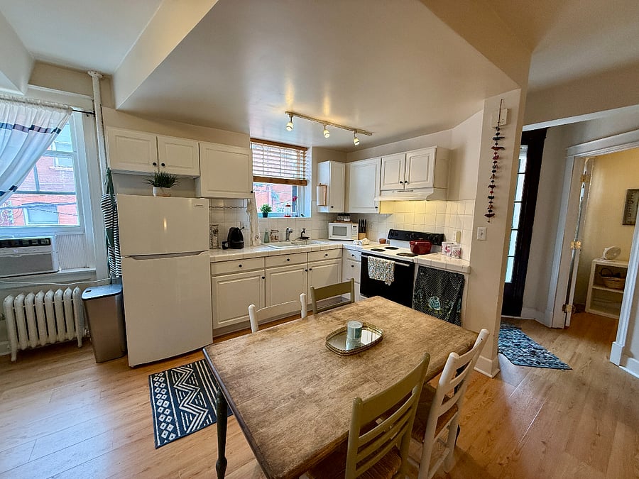 Furnished Finder property 1037761_1 photo 2