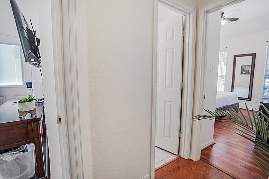 Furnished Finder property 1037782_1 photo 3