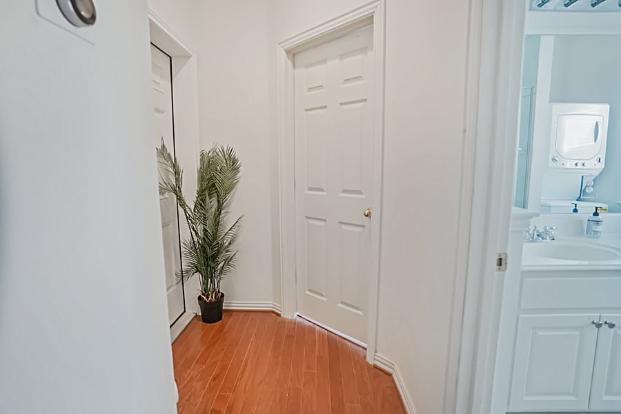Furnished Finder property 1037782_1 photo 8