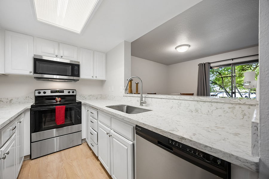 Furnished Finder property 1037803_1 photo 8