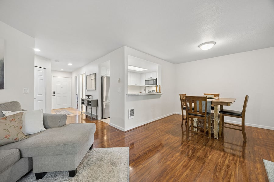 Furnished Finder property 1037803_1 photo 11