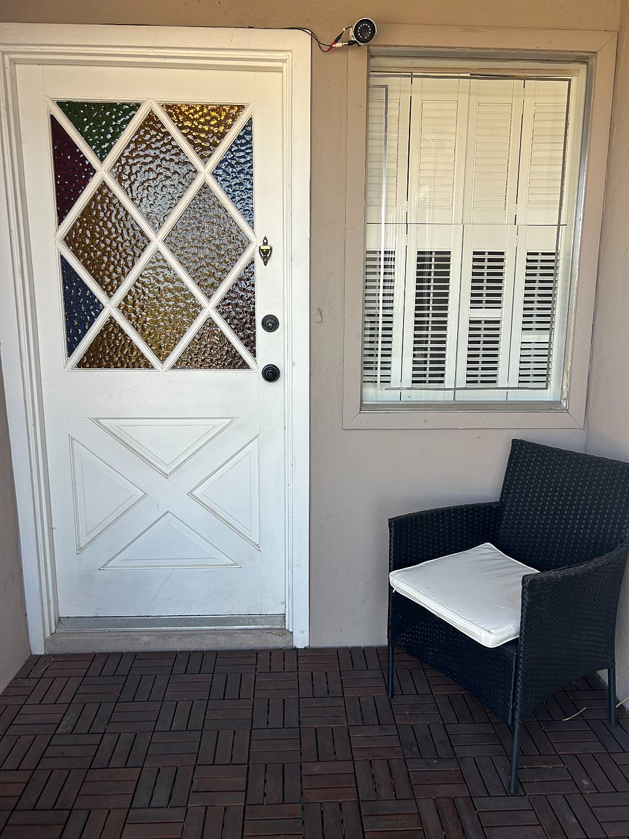Furnished Finder property 1037820_1 photo 2