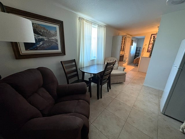 Furnished Finder property 1037822_1 photo 3
