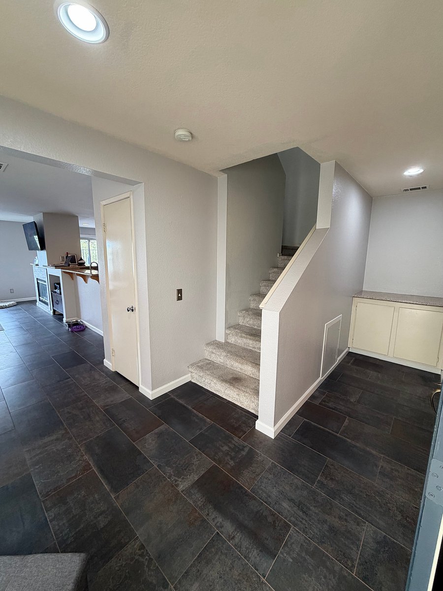 Furnished Finder property 1037824_1 photo 3