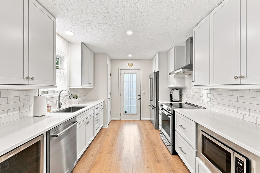 Furnished Finder property 1037854_1 photo 13