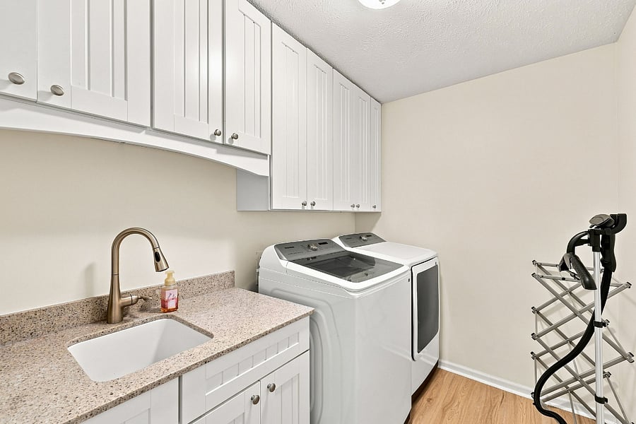 Furnished Finder property 1037854_1 photo 17