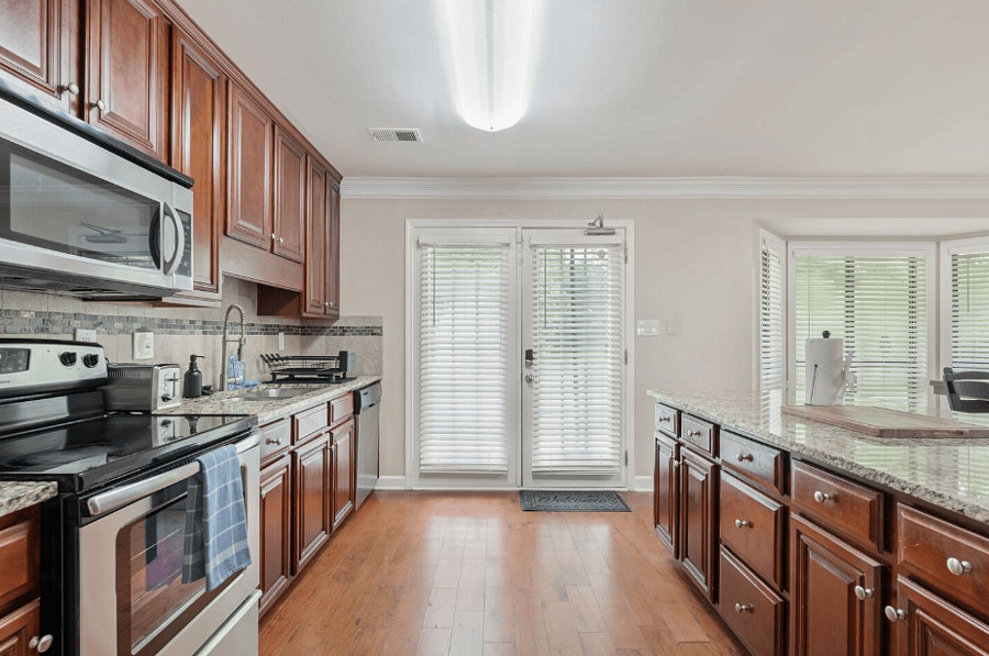 Furnished Finder property 1037857_1 photo 11