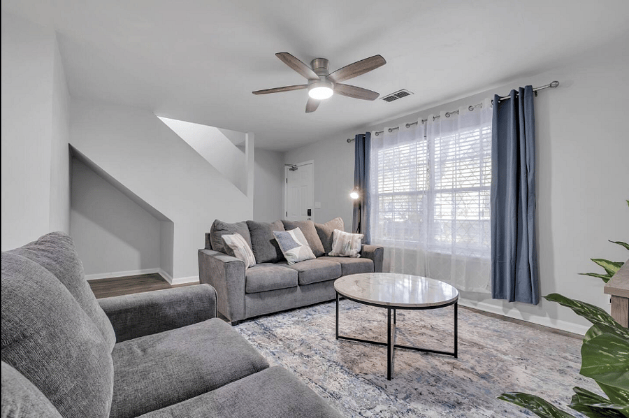 Furnished Finder property 1037858_1 photo 3