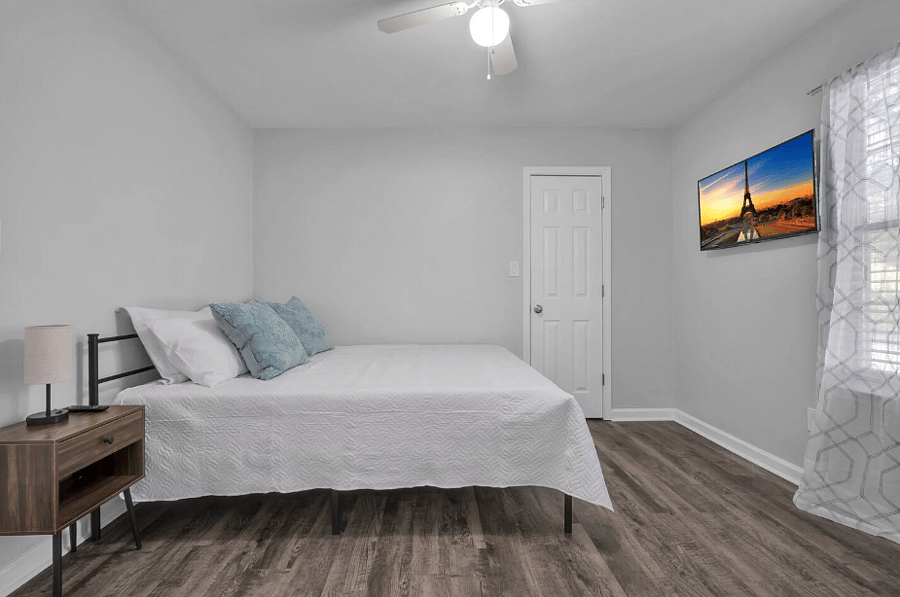 Furnished Finder property 1037858_1 photo 16