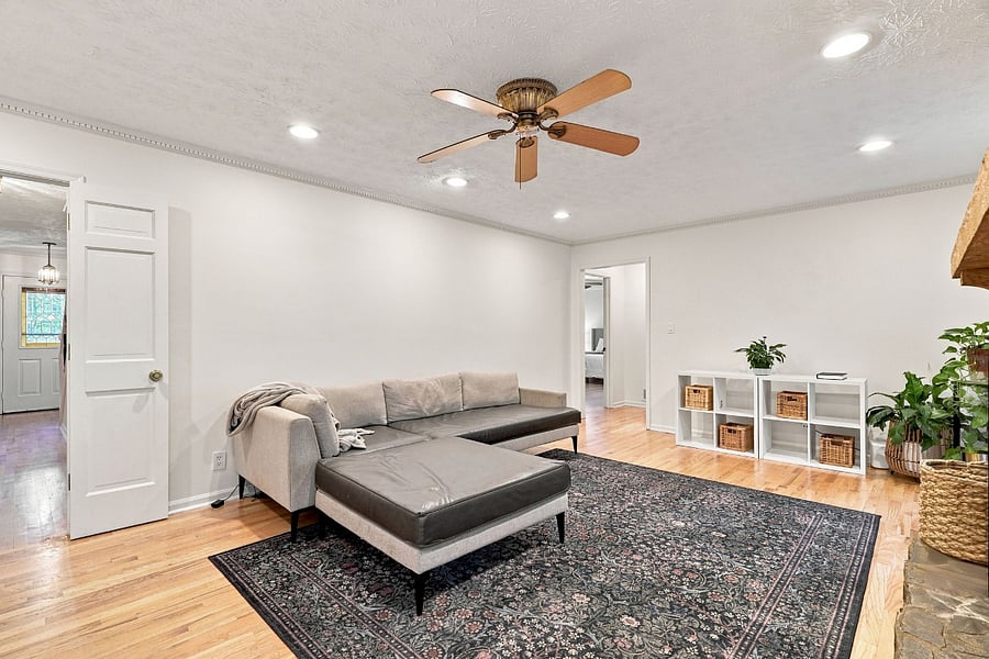 Furnished Finder property 1037877_1 photo 36