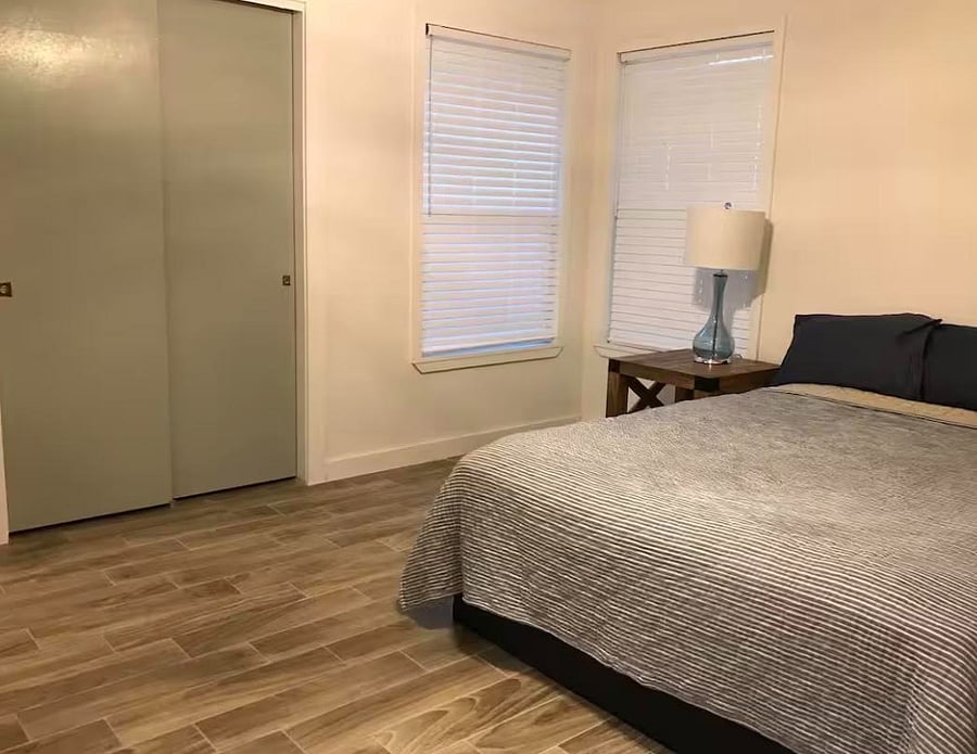 Master Bedroom w/ Closet