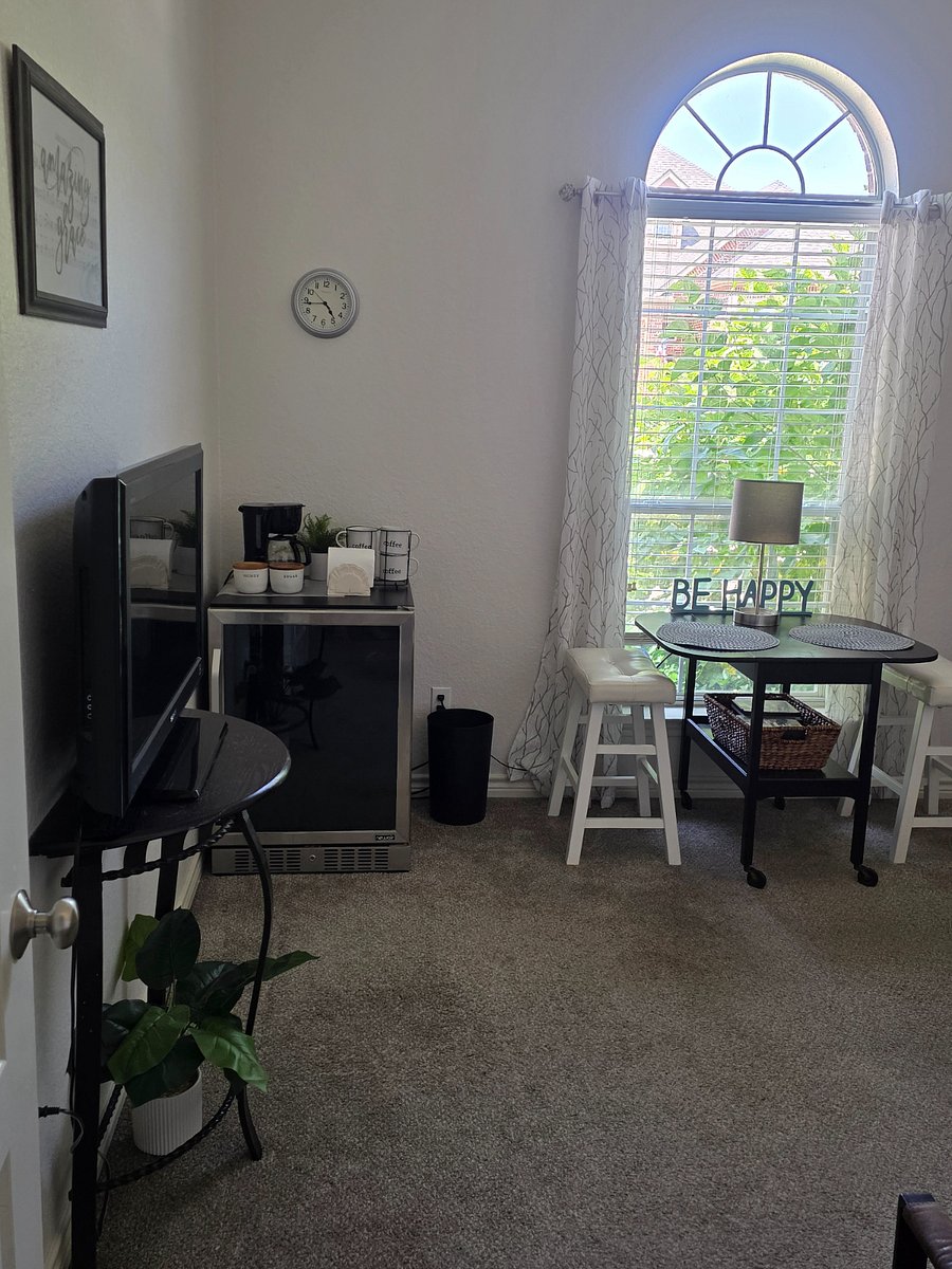 Furnished Finder property 1037923_1 photo 4