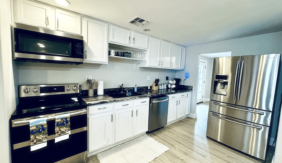 Furnished Finder property 1037934_1 photo 2