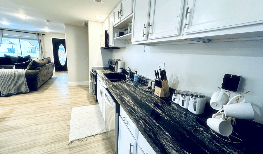 Furnished Finder property 1037934_1 photo 17