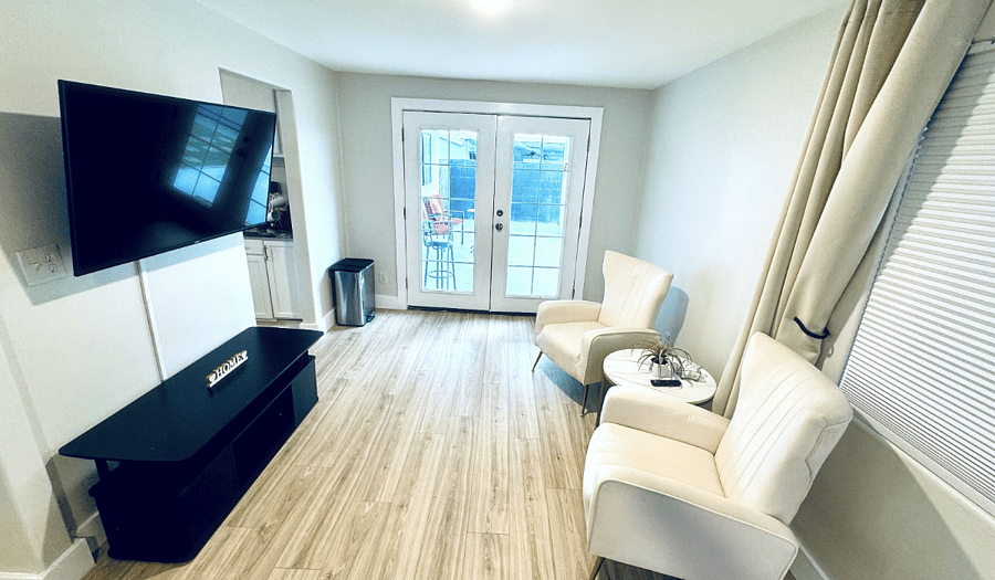 Furnished Finder property 1037934_1 photo 40