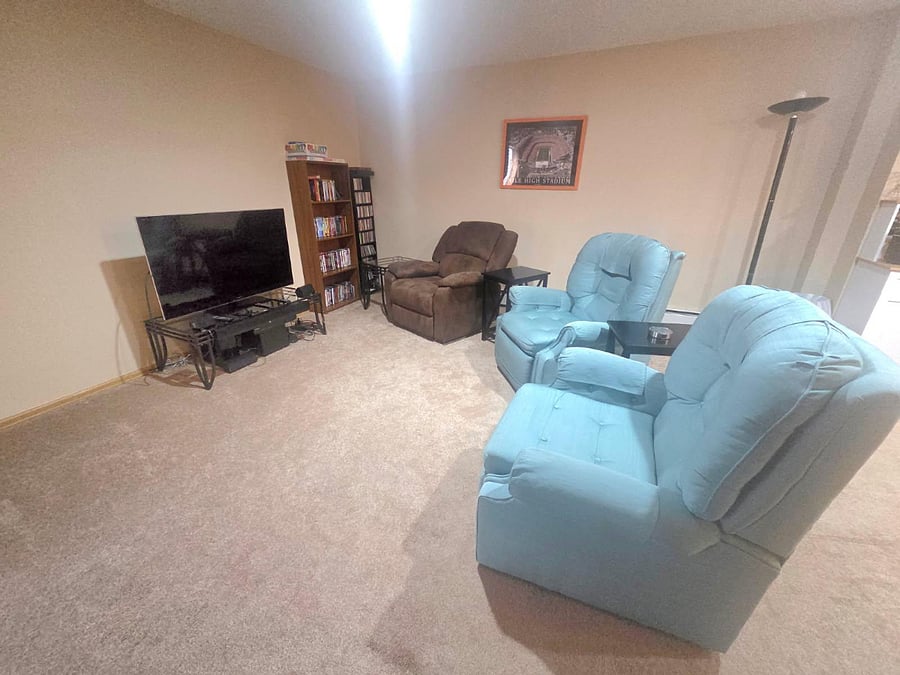 Furnished Finder property 1037937_1 photo 2
