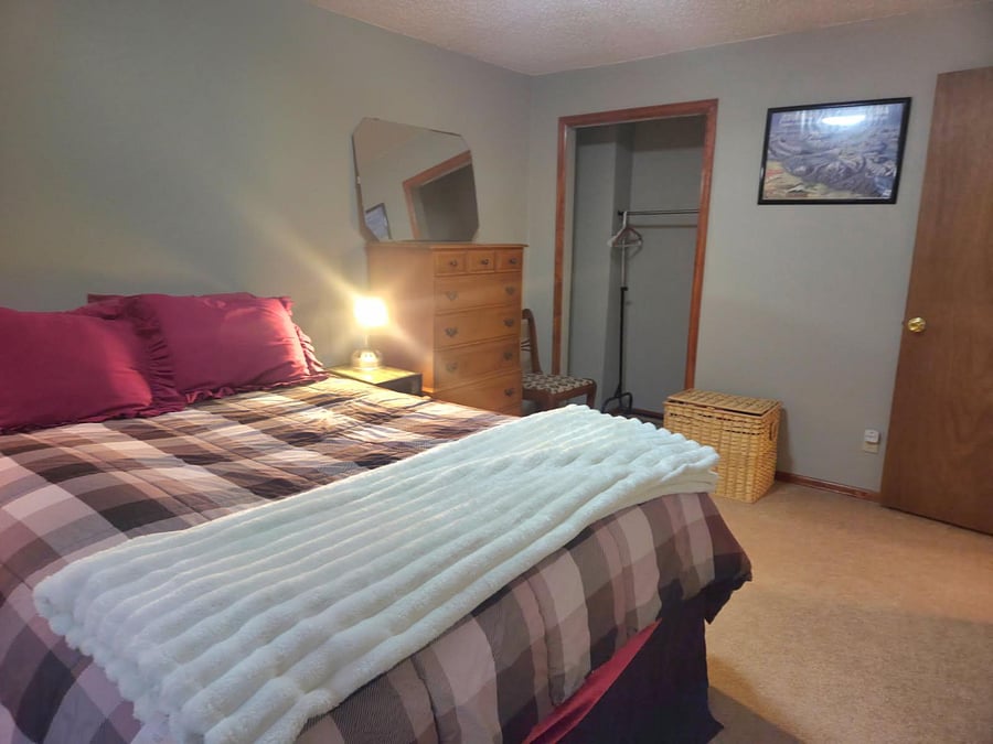Furnished Finder property 1037937_1 photo 9