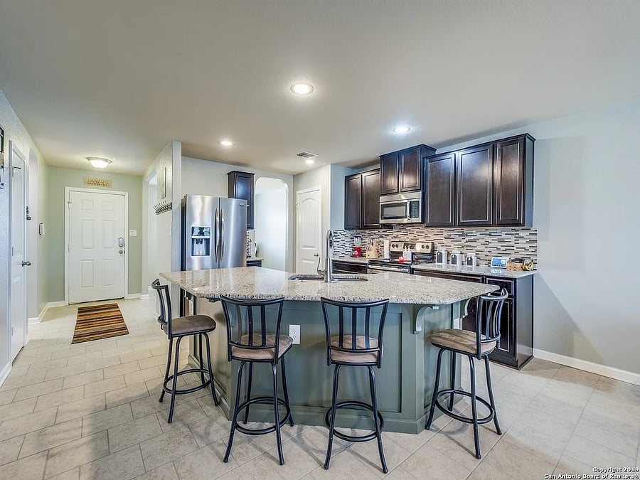Furnished Finder property 1037942_1 photo 7