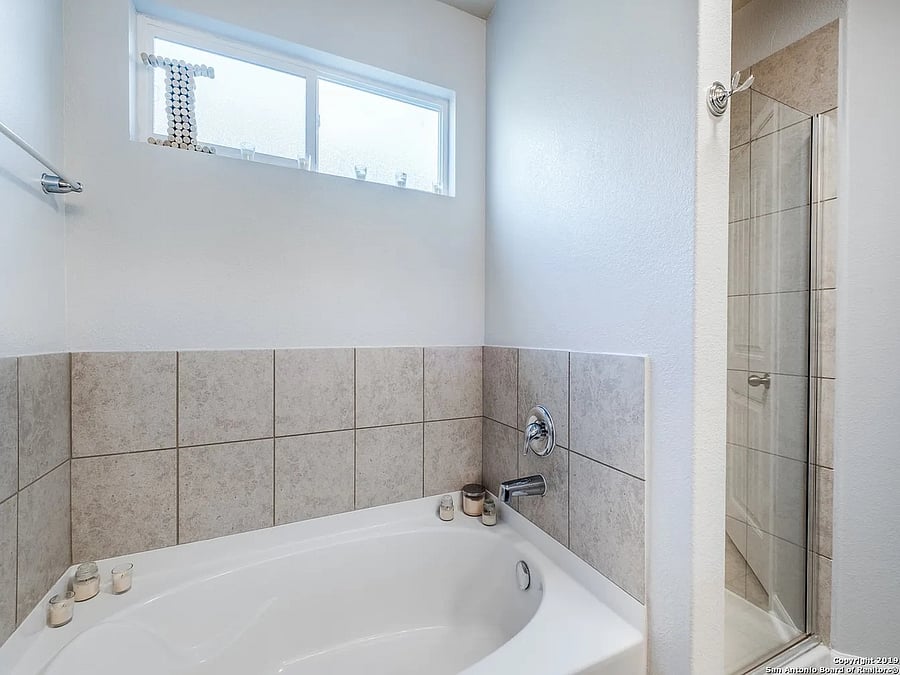 Furnished Finder property 1037942_1 photo 5