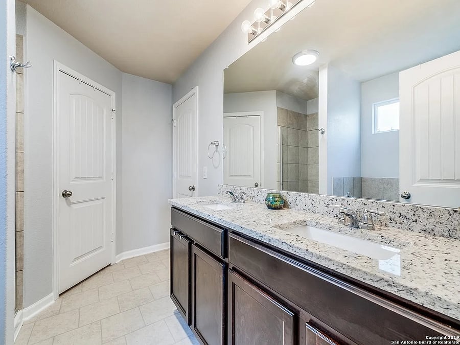 Furnished Finder property 1037942_1 photo 6