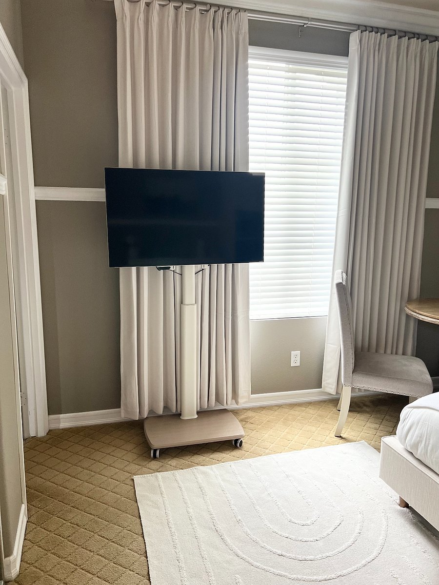 Furnished Finder property 1037947_1 photo 13