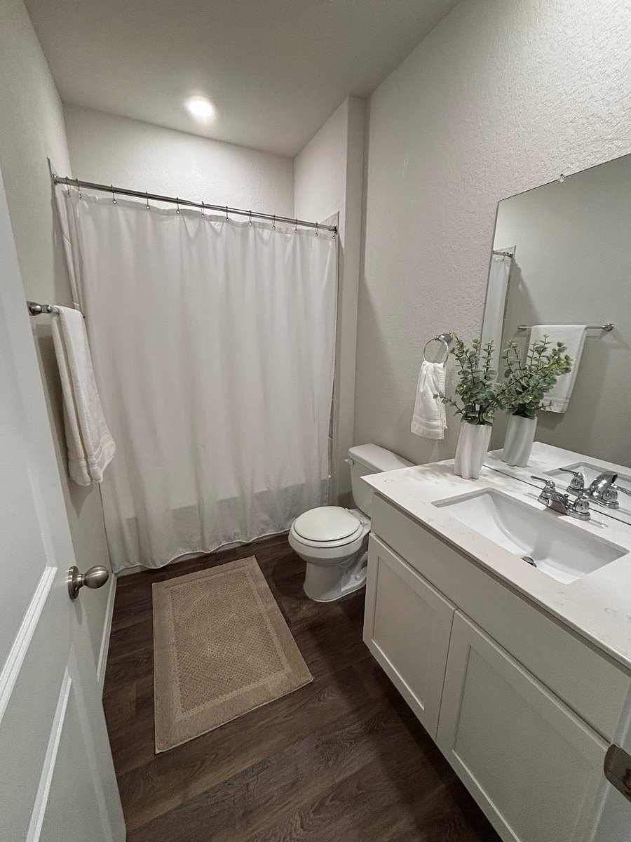 Furnished Finder property 1037960_1 photo 24