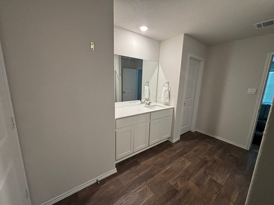 Furnished Finder property 1037960_1 photo 45