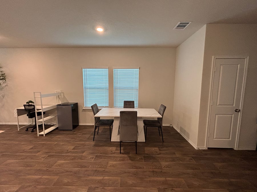 Furnished Finder property 1037960_1 photo 9