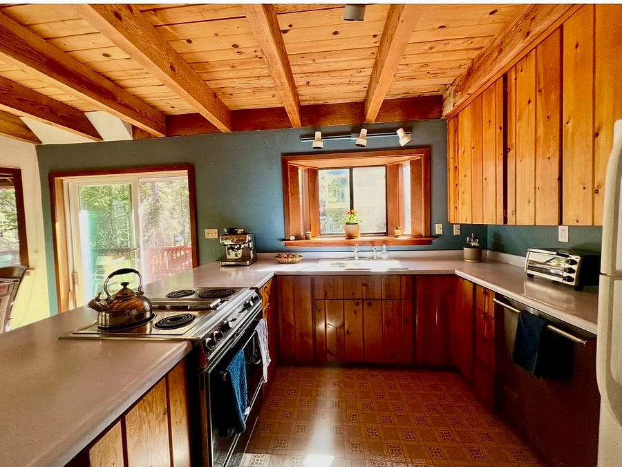 Furnished Finder property 1037971_1 photo 3
