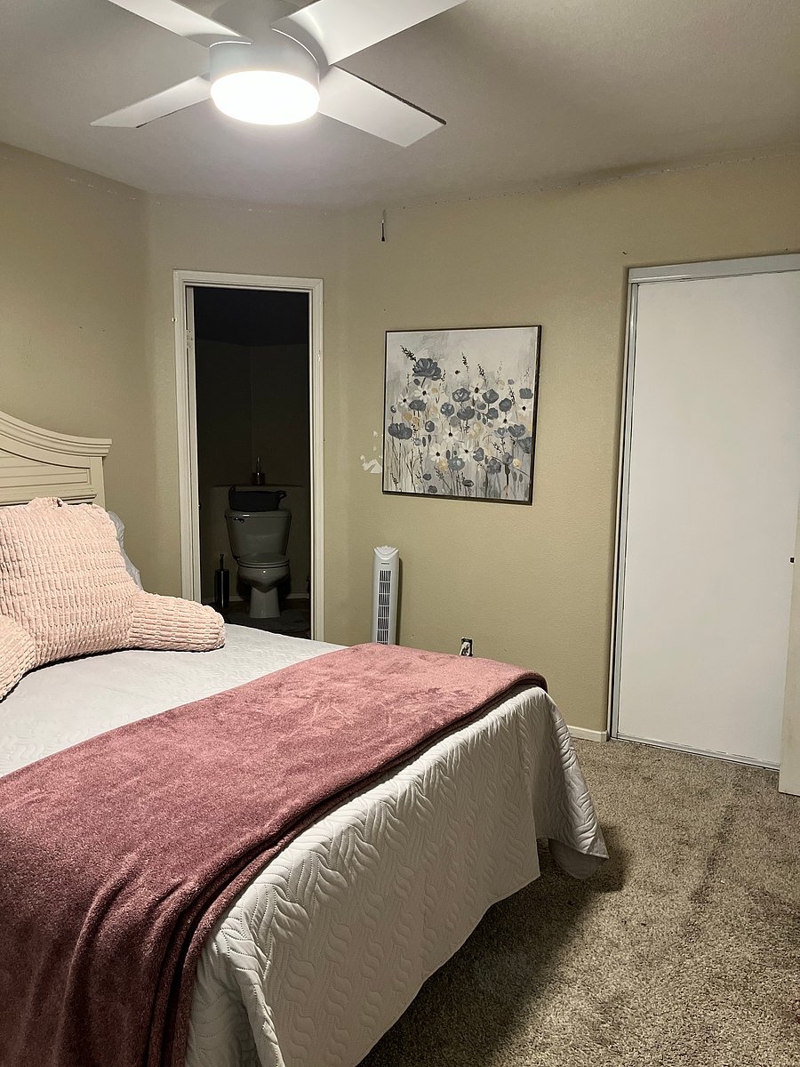 Furnished Finder property 1037974_1 photo 3