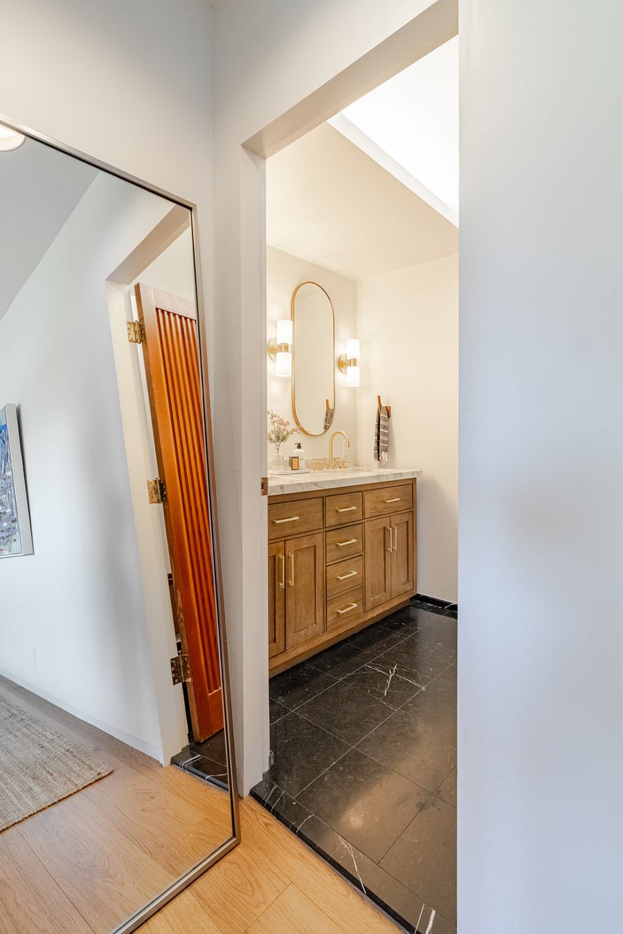 Furnished Finder property 1038029_1 photo 35