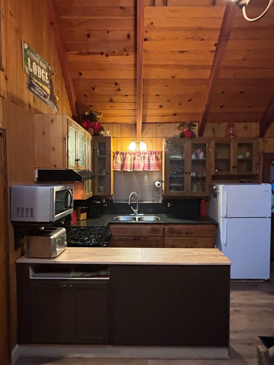Furnished Finder property 1038053_1 photo 4