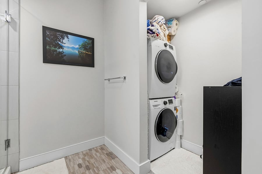 Furnished Finder property 1038059_1 photo 14