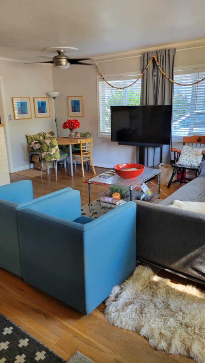 Front room / TV rm / dining / fireplace