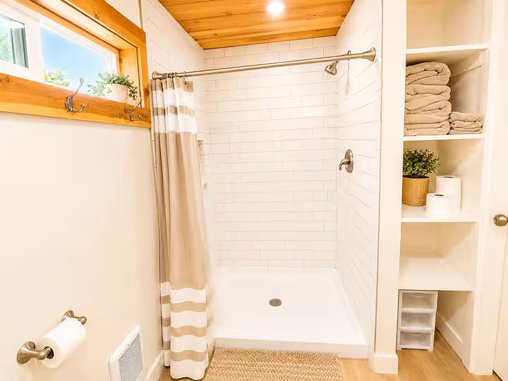 Furnished Finder property 1038090_1 photo 4