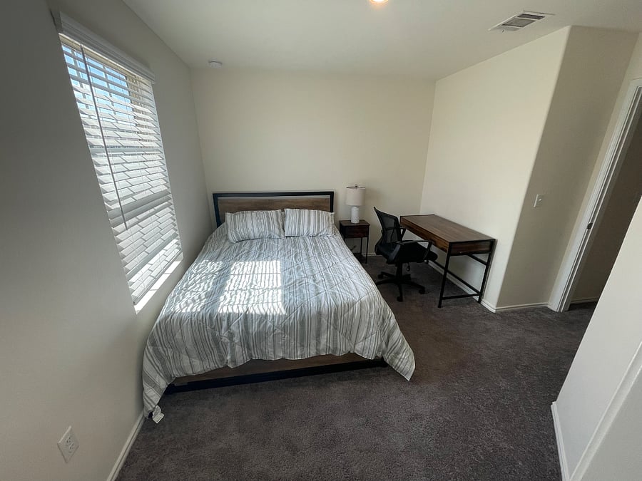 Furnished Finder property 1038096_1 photo 3