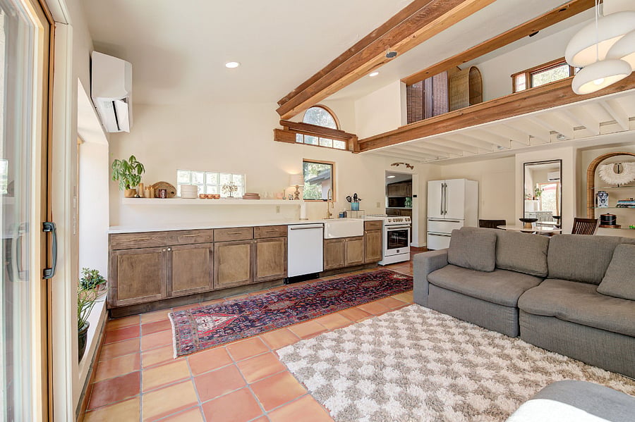Furnished Finder property 1038148_1 photo 3