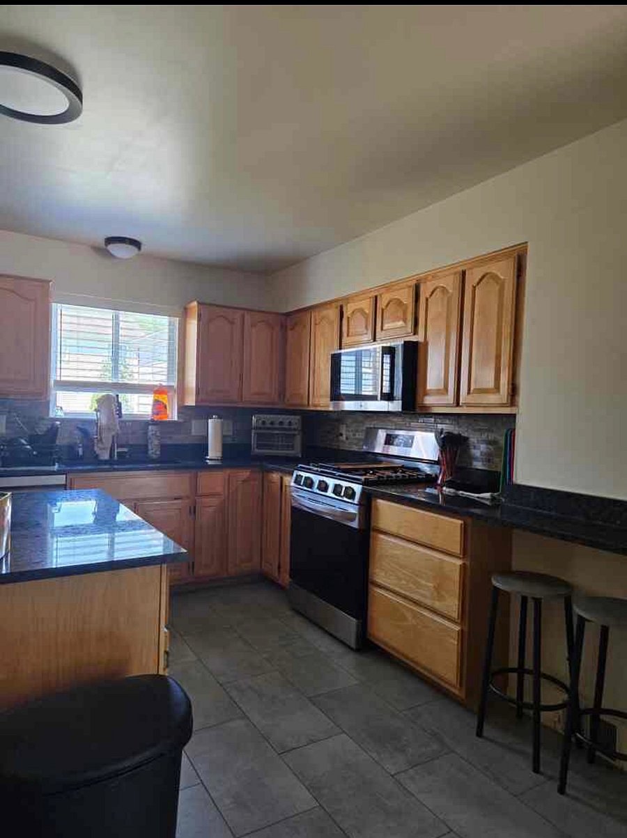 Furnished Finder property 1038166_1 photo 13