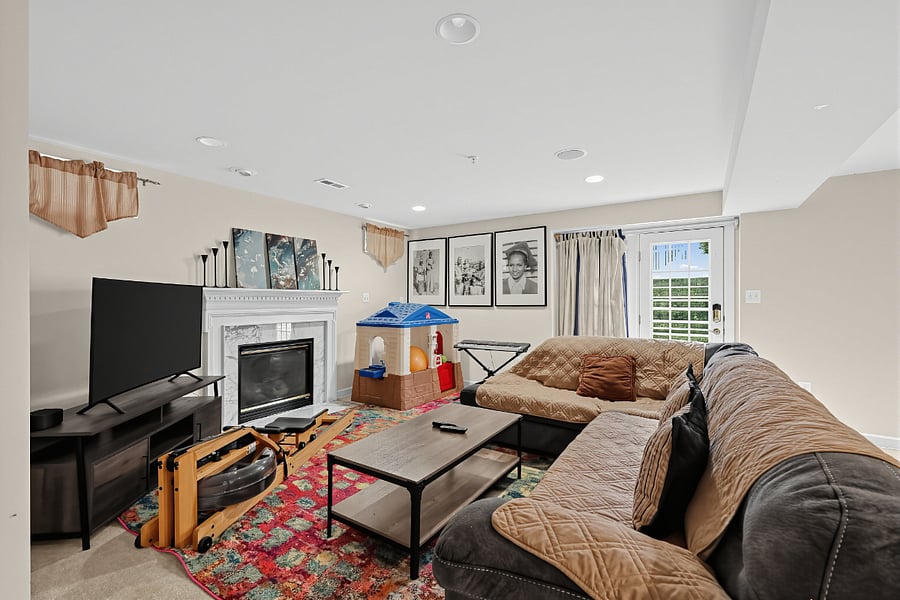 Furnished Finder property 1038167_1 photo 3