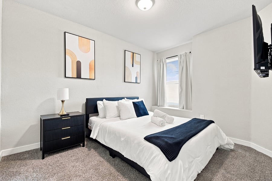 Furnished Finder property 1038168_1 photo 8