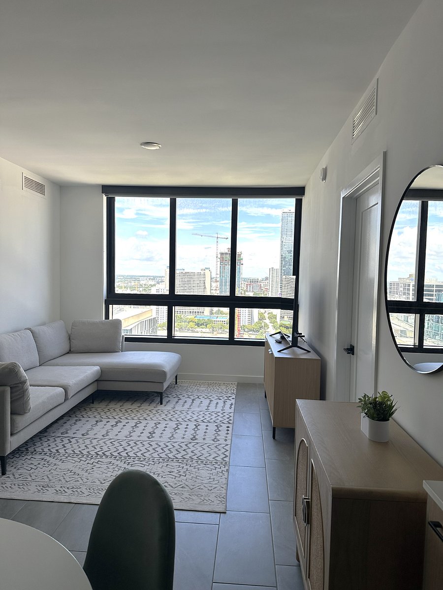 Furnished Finder property 1038172_1 photo 4