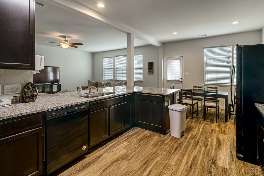 Furnished Finder property 1038189_1 photo 12