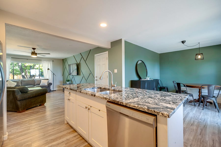 Furnished Finder property 1038195_1 photo 13