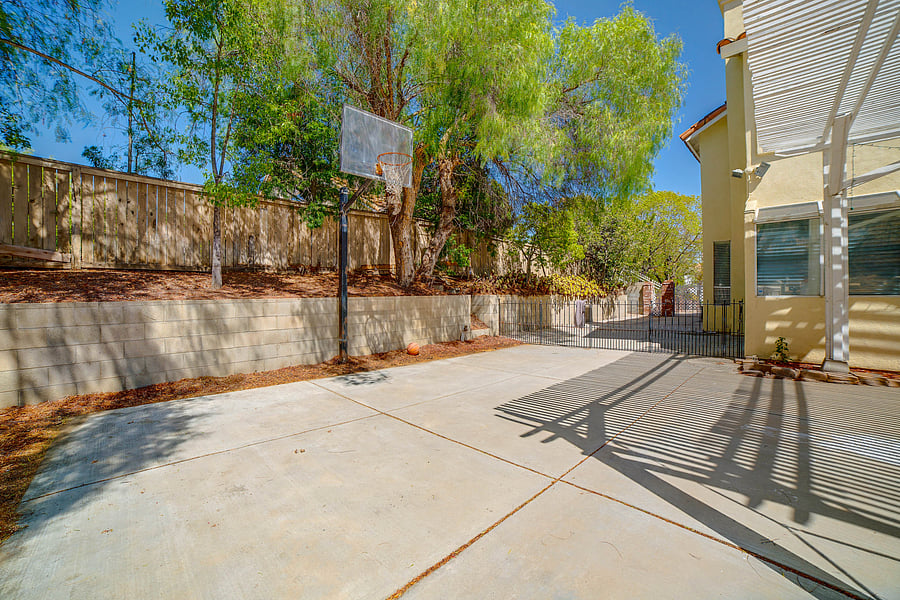 Furnished Finder property 1038209_1 photo 43