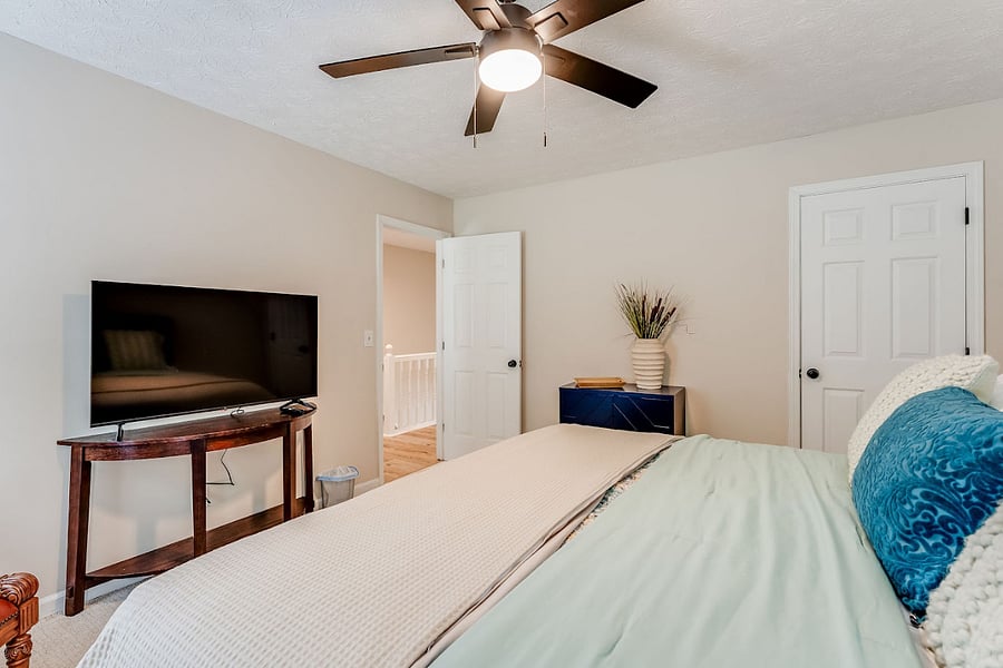 Bedroom #2-King Size Bed with TV